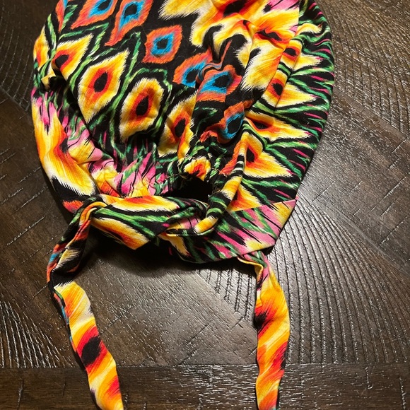 KimKaps scrub caps, set of 3 with Colorful Patterned Fabric - Picture 3 of 7